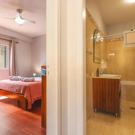 Casa de Férias Casa Dos Namora By Atlantic Câmara de Lobos